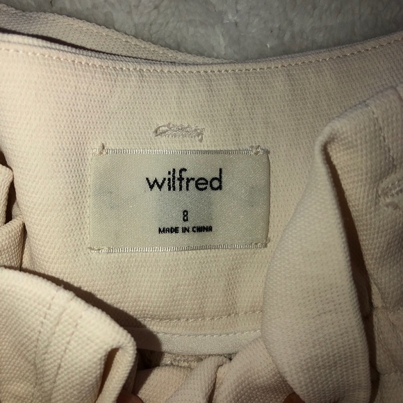 Wilfred - Paper-bag Short - Picture 4 of 4